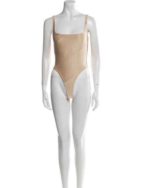 GAUGE81 Square Neckline Sleeveless Bodysuit