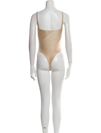 GAUGE81 Square Neckline Sleeveless Bodysuit