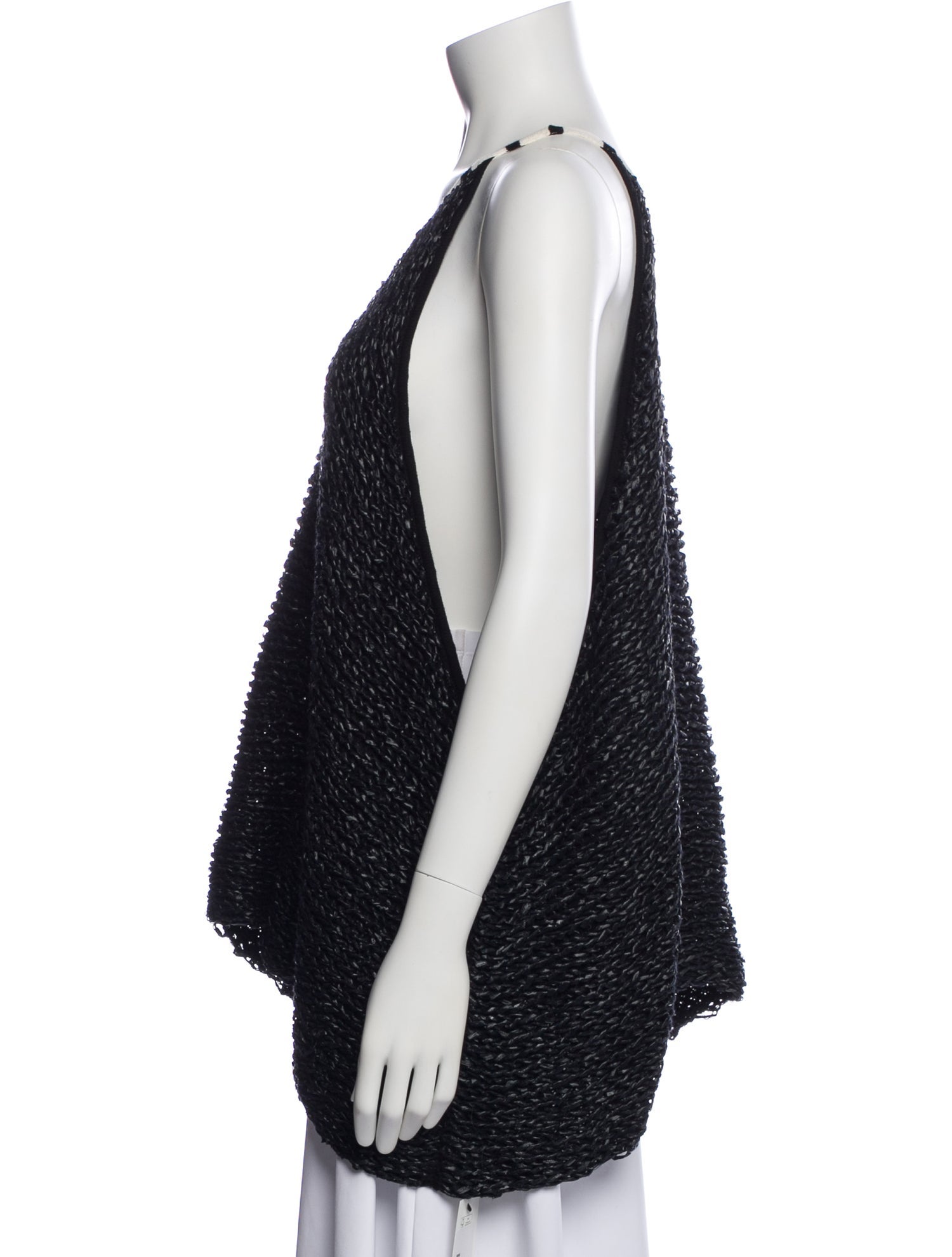 Aviu Scoop Neck Sleeveless Top