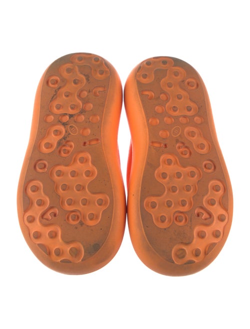 Axel Arigato Rubber Slides