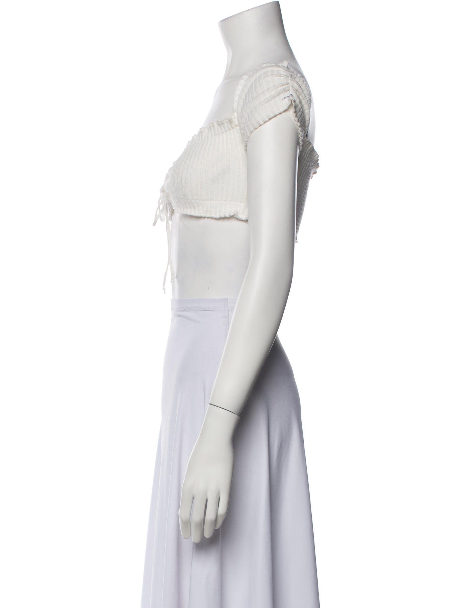 Are You Am I Square Neckline Short Sleeve Crop Top