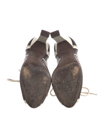 Bally Leather Printed Pumps