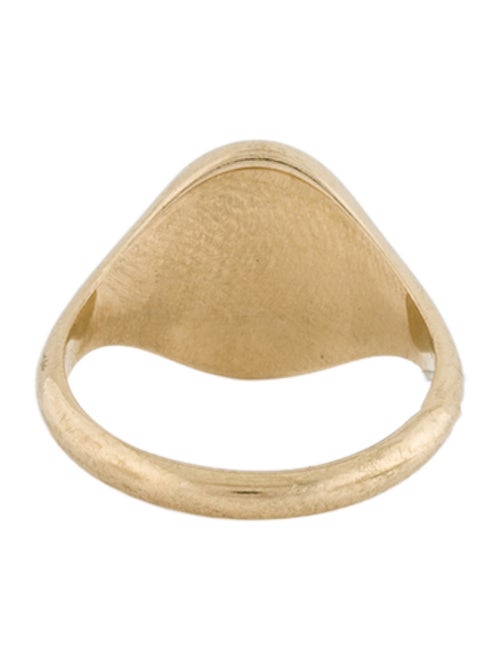 Baby Gold 14K Moyen Oval Initial 'C' Signet Ring