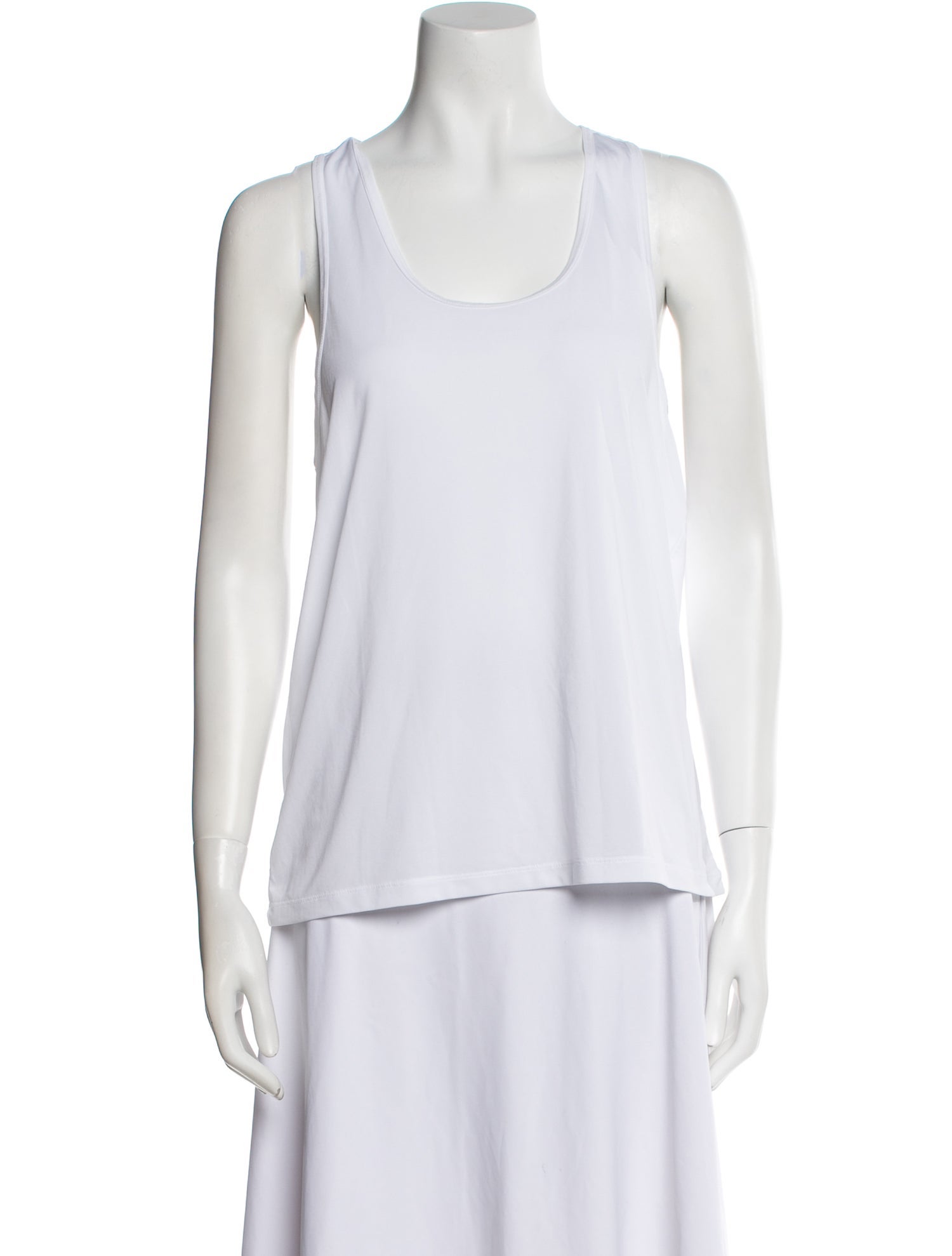 Bandier Scoop Neck Sleeveless Top