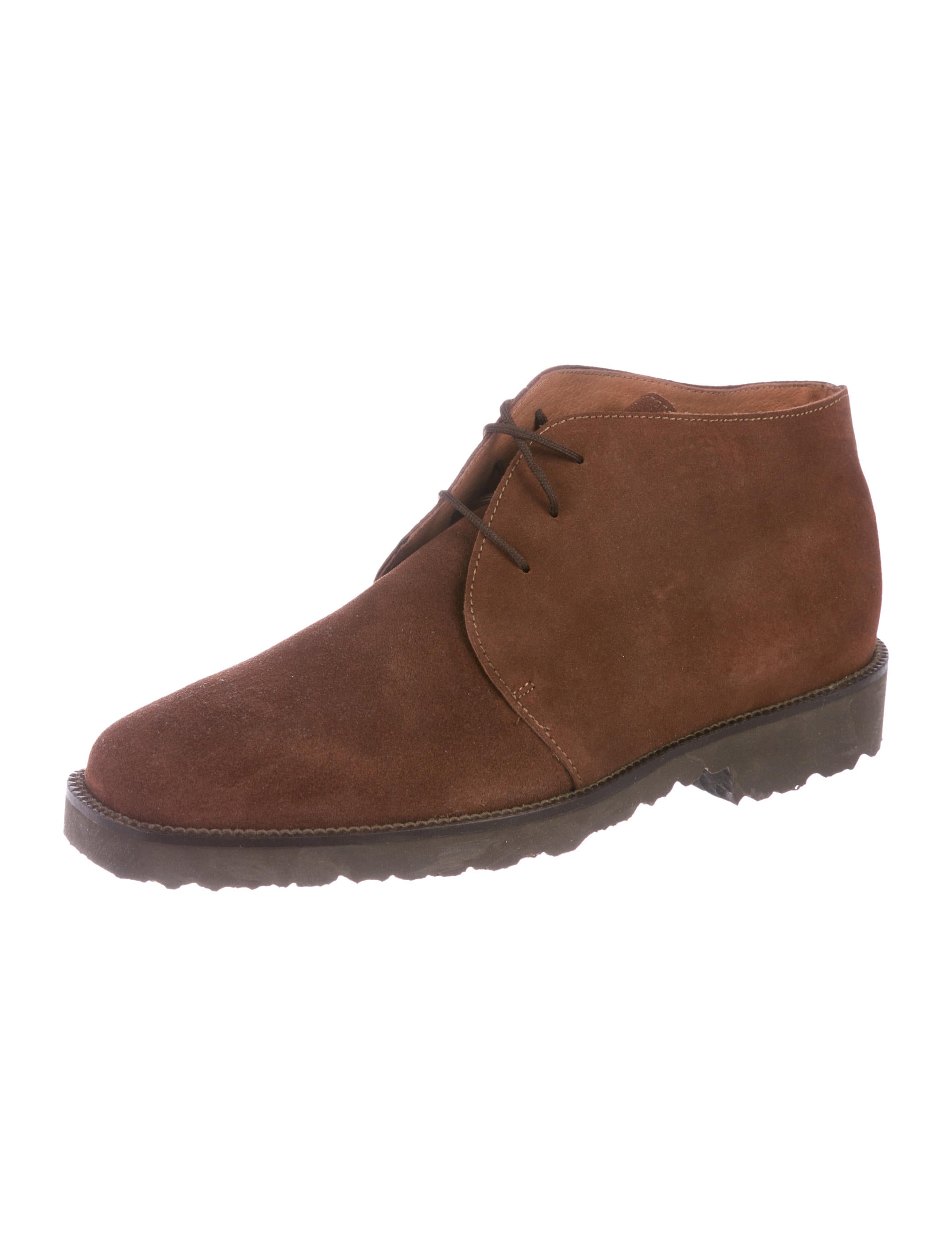 square toe desert boots