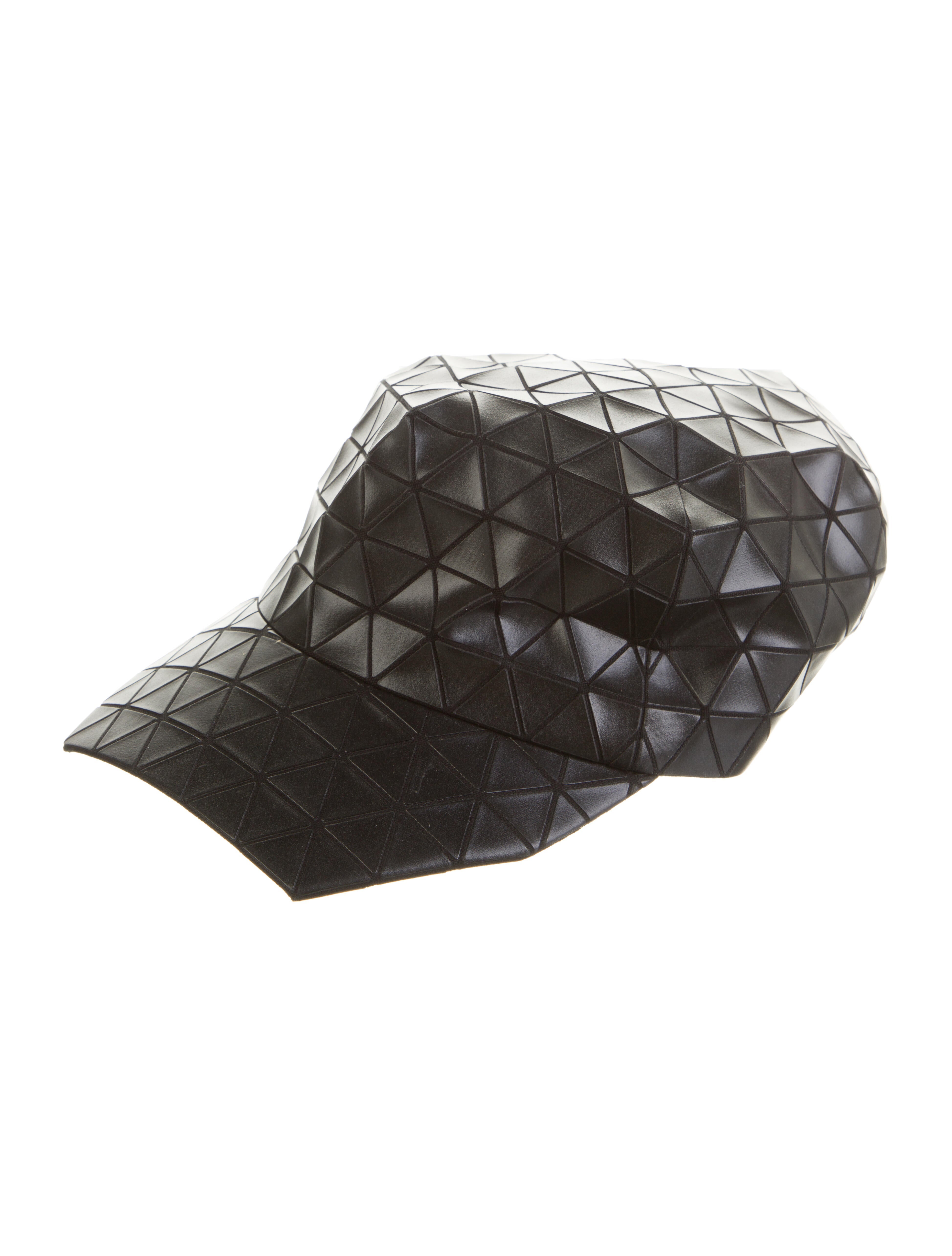 Bao Bao Issey Miyake leather baseball cap - Black Hats