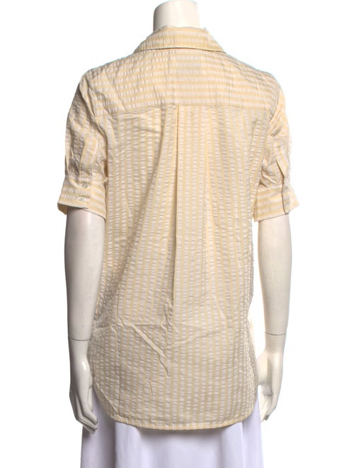 Baum und Pferdgarten Short Sleeve Button-Up Top