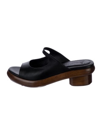 Beklina Sedia Leather Slides