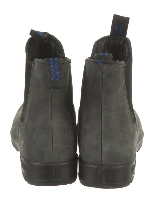 Blundstone Suede Chelsea Boots