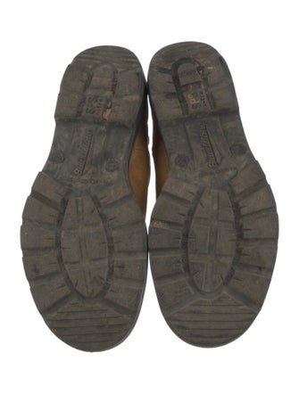 Blundstone Suede Chelsea Boots