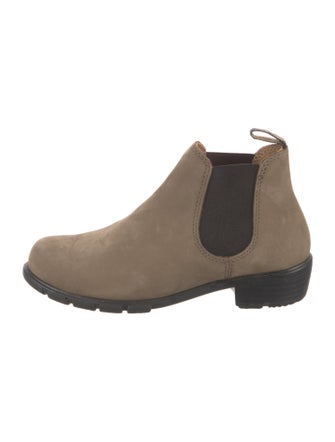 Blundstone Suede Chelsea Boots