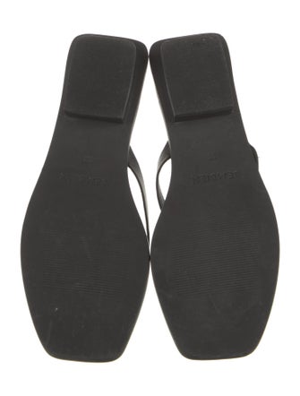 Bembien Leather Flip Flops