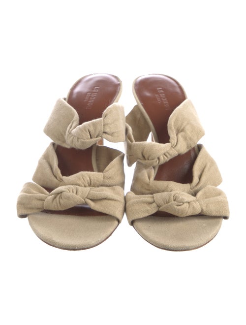 Le Monde Beryl Slides