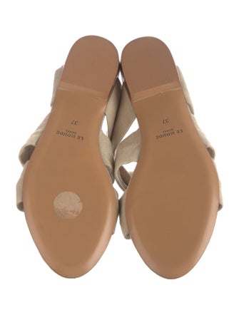 Le Monde Beryl Canvas Slides
