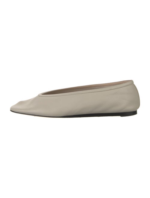 Le Monde Beryl Leather Ballet Flats