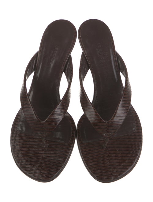 Le Monde Beryl Leather Flip Flops