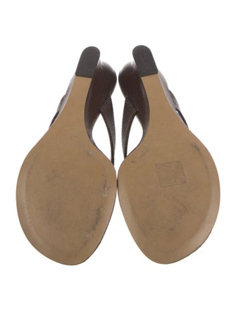 Le Monde Beryl Leather Flip Flops