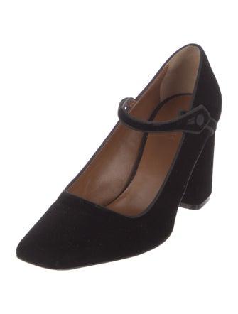 Le Monde Beryl Velvet Pumps
