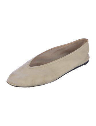 Le Monde Beryl Leather Ballet Flats