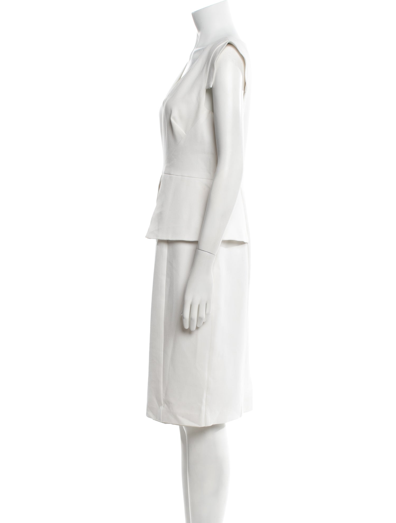 Black Halo V-Neck Knee-Length Dress