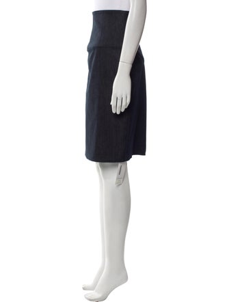 Black Halo Nylon Knee-Length Skirt