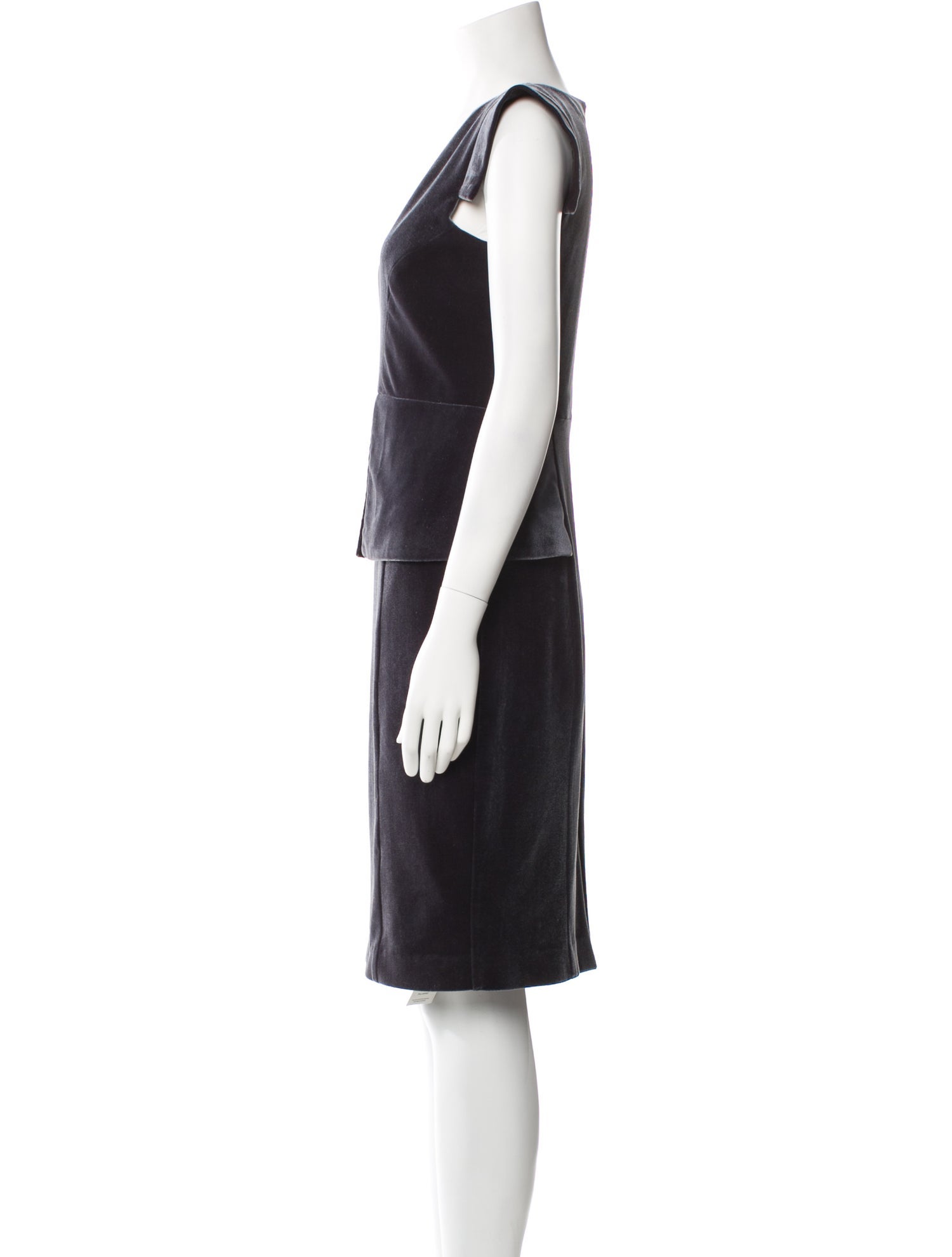 Black Halo V-Neck Knee-Length Dress
