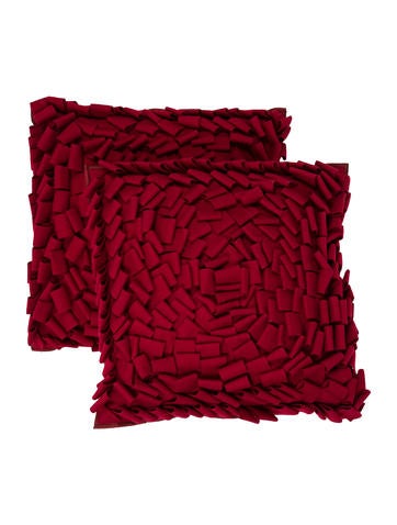 Bloomingdale s Wool Throw Pillows - Bedding And Bath - WBLOO20003 The RealReal