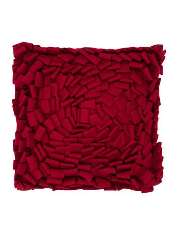 Bloomingdale s Wool Throw Pillows - Bedding And Bath - WBLOO20003 The RealReal
