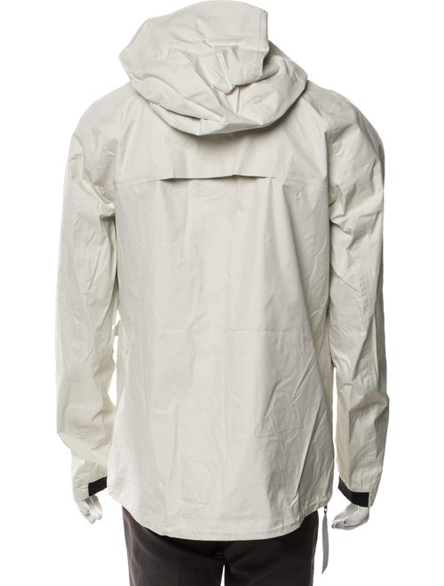 Blaest Windbreaker
