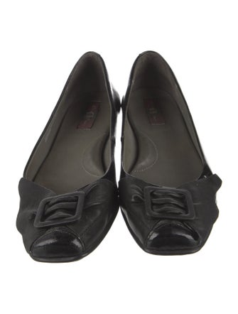 Born Leather Ballet Flats