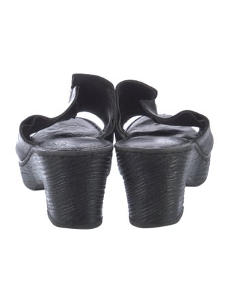 Born Leather Slides