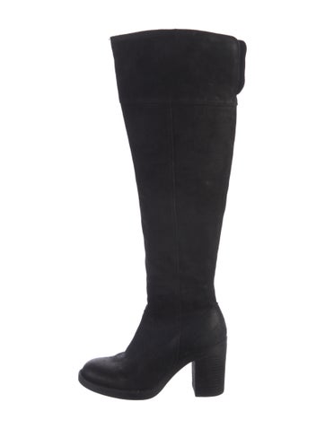Pre-owned Born Suede Boots In Black