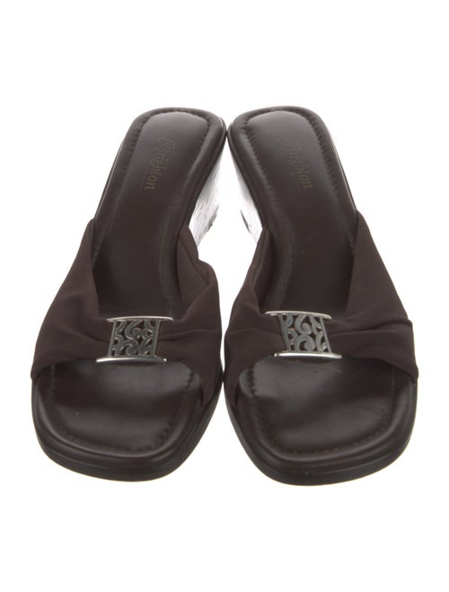 Brighton Mesh Slides