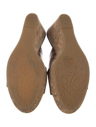 Brighton Patent Leather Printed Slides