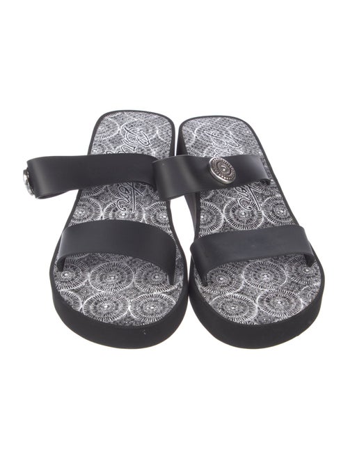 Brighton Leather Slides