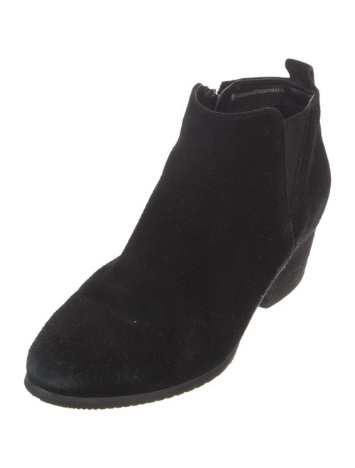 blondo Suede Chelsea Boots