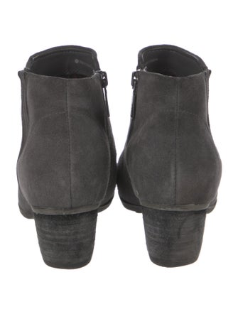 blondo Suede Chelsea Boots