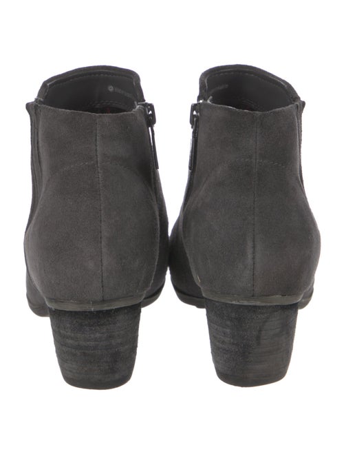 blondo Suede Chelsea Boots