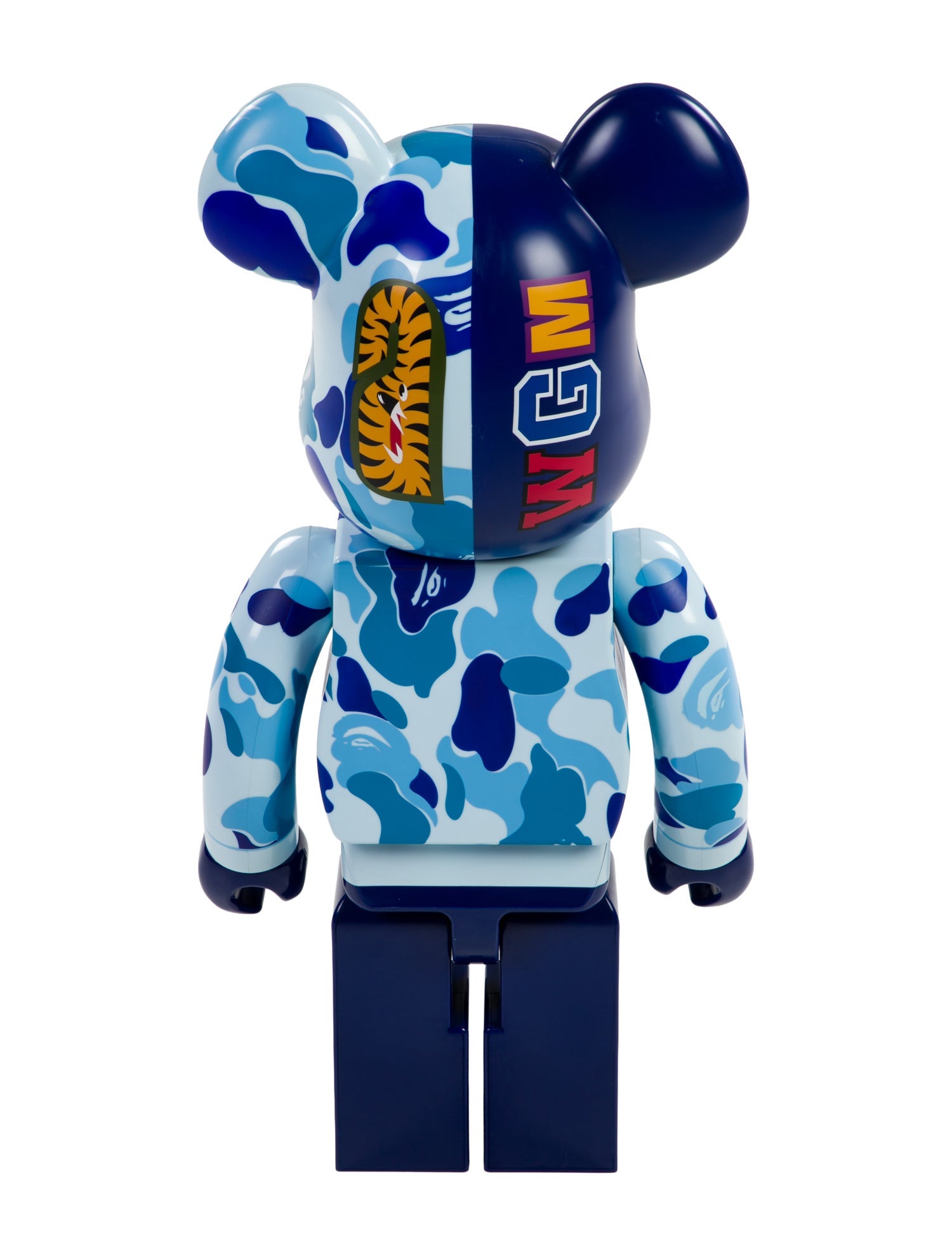 Bearbrick x BAPE ABC Camo Shark 1000% Figurine