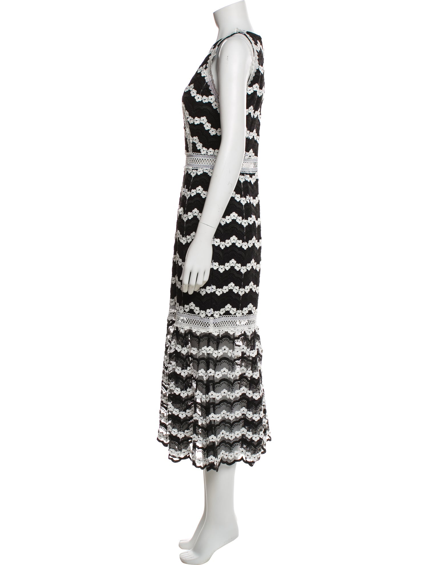 Bronx & Banco Lace Pattern Long Dress