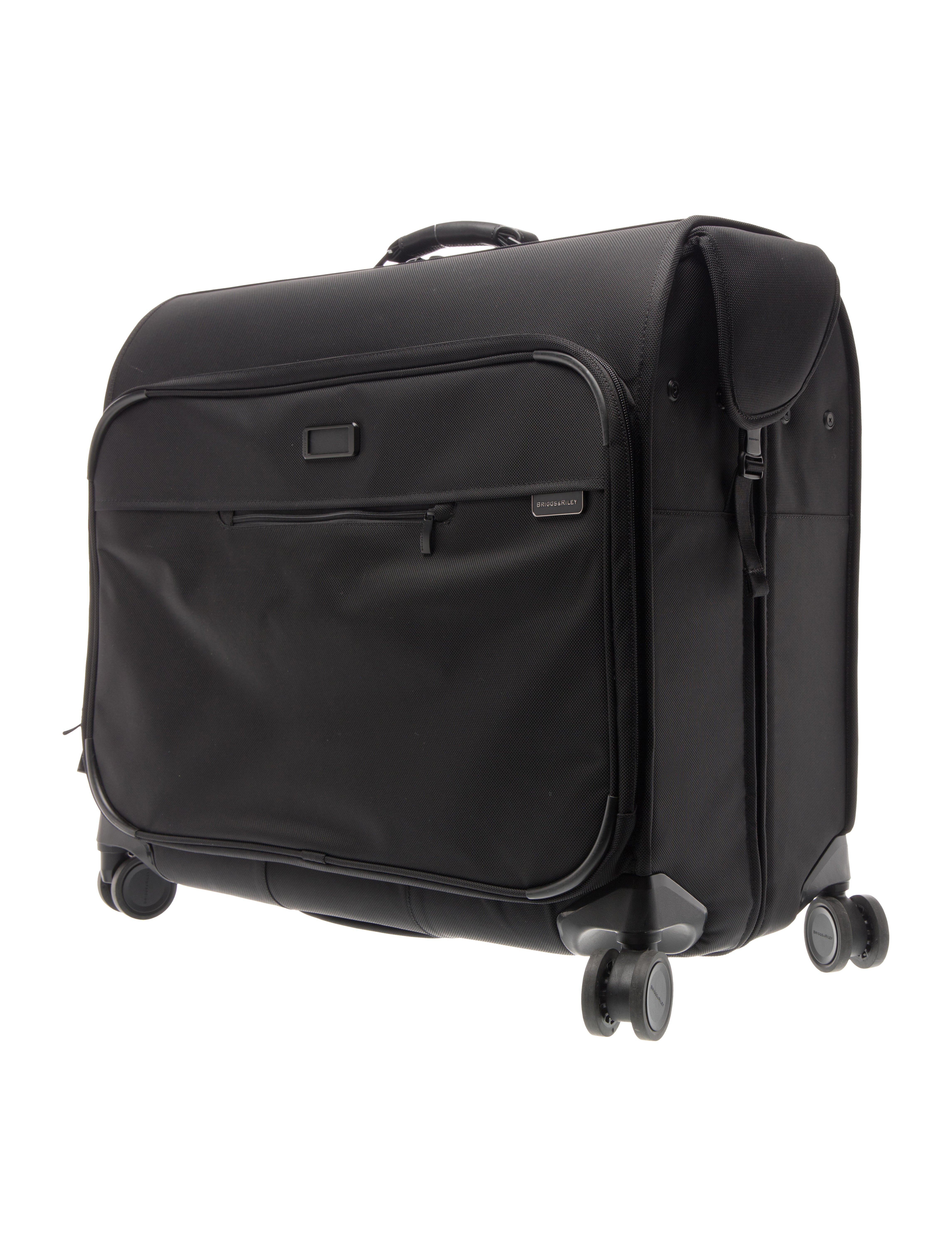 Briggs & Riley wide roller carry-on