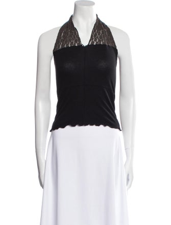 Baserange V-Neck Sleeveless Crop Top