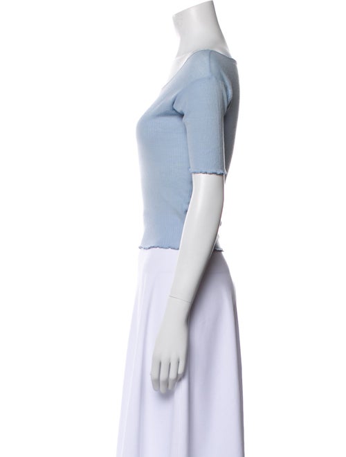 Baserange Off-The-Shoulder Short Sleeve Crop Top