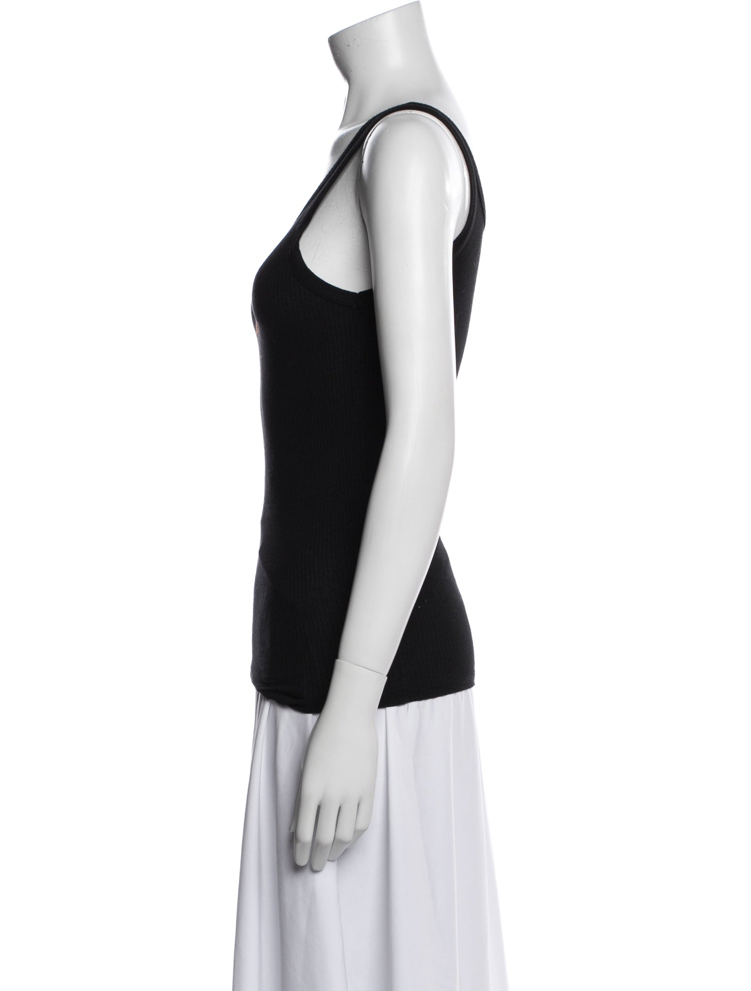 Baserange Scoop Neck Sleeveless Top