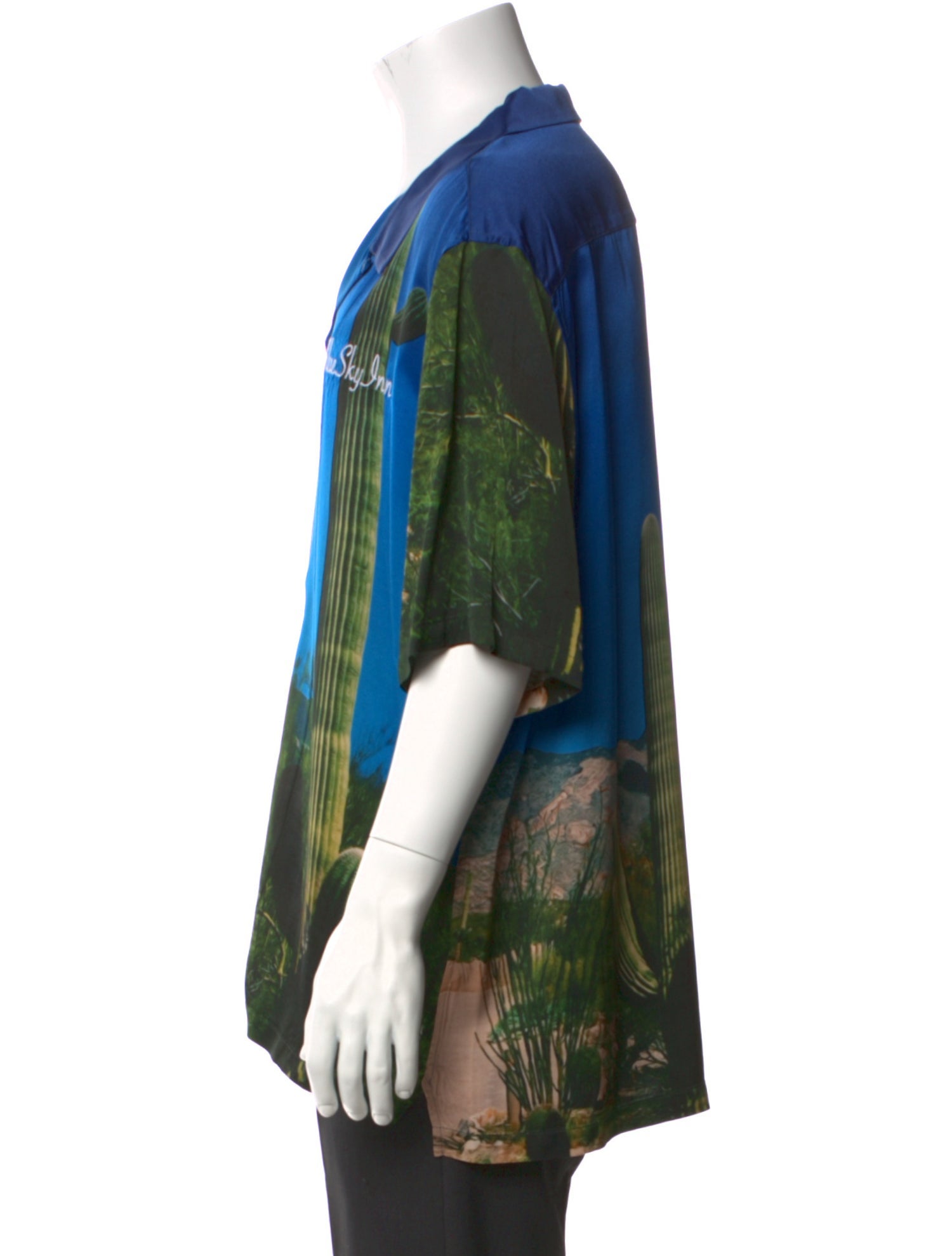 Blue Sky Inn Printed Short Sleeve Shirt