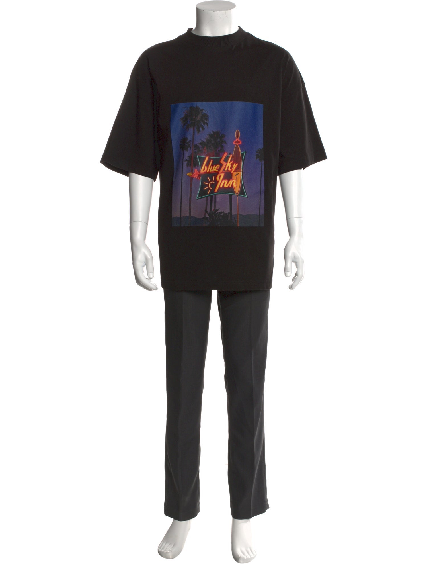 Blue Sky Inn Graphic Print Crew Neck T-Shirt