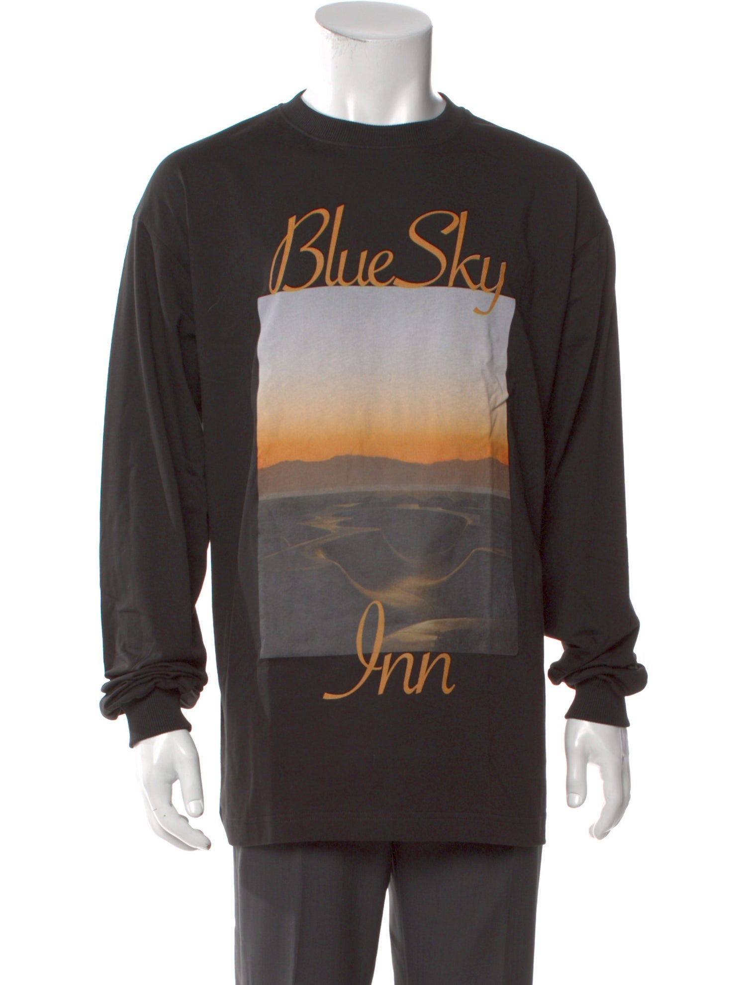 Blue Sky Inn Graphic Print Crew Neck T-Shirt