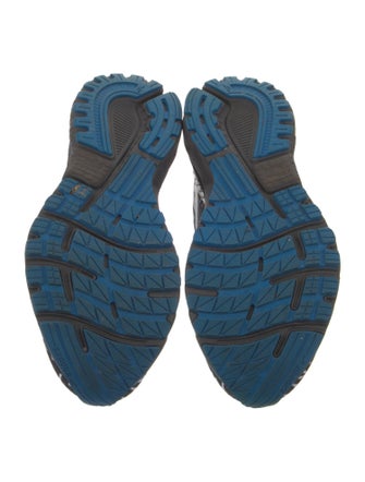 Brooks Printed Athletic Sneakers