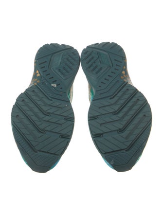 Brooks Printed Athletic Sneakers