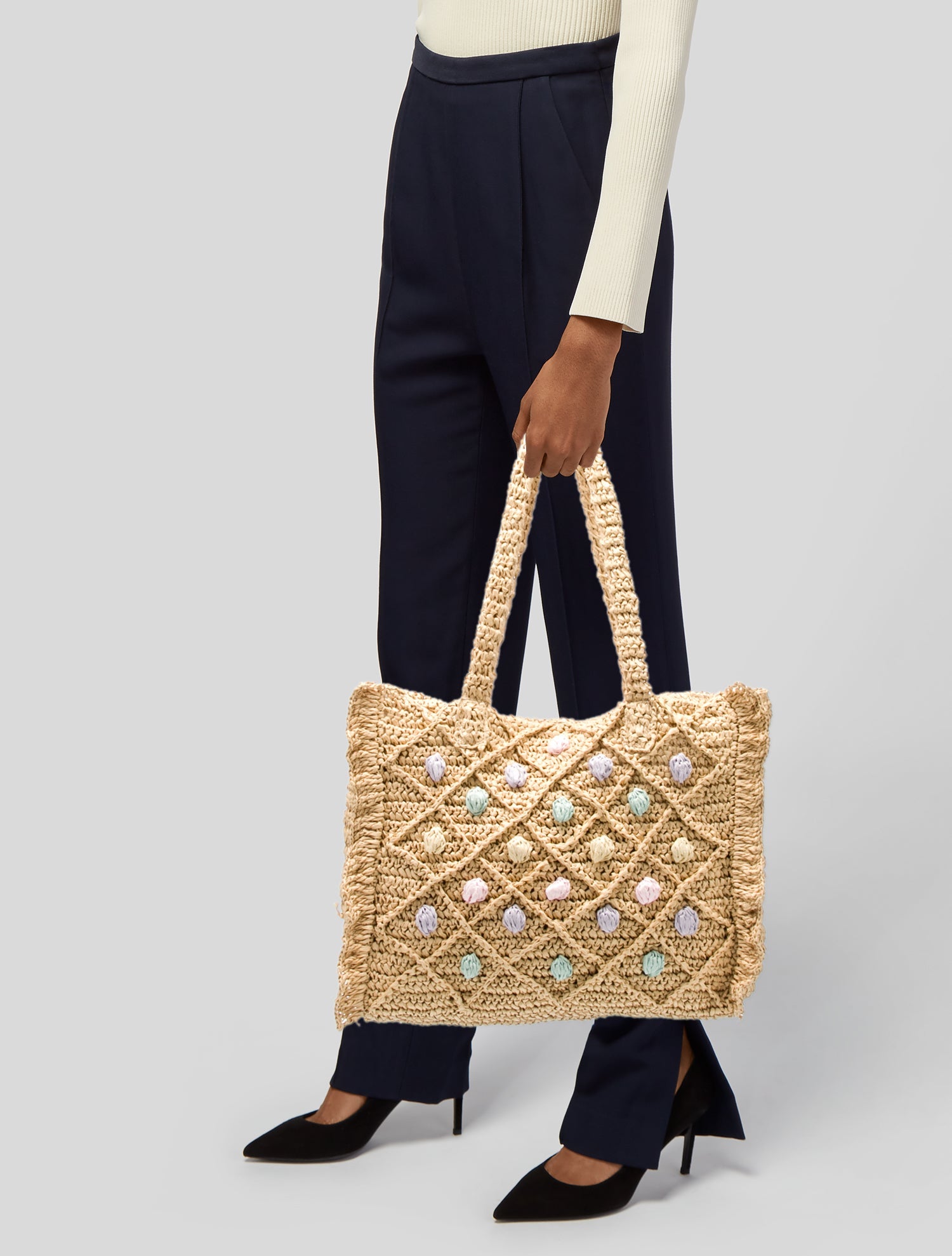 btb Straw Tote